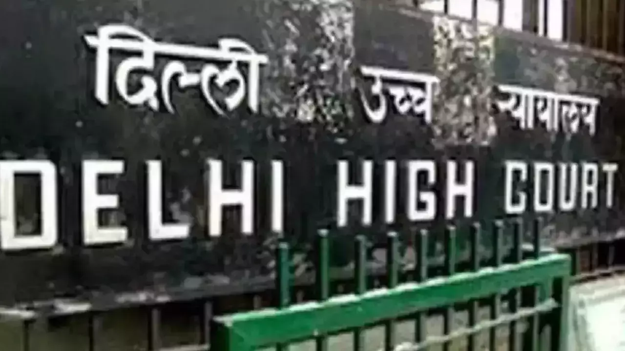 No vending, hawking in Connaught Place says Delhi High Court No vending, hawking in Connaught Place says Delhi High Court