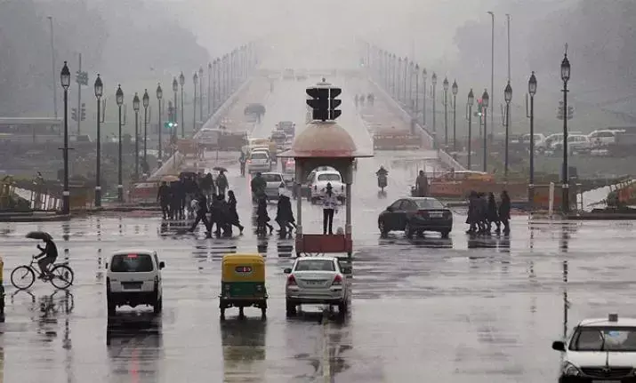 Delhi witnesses clear, blue skies as air quality improves further