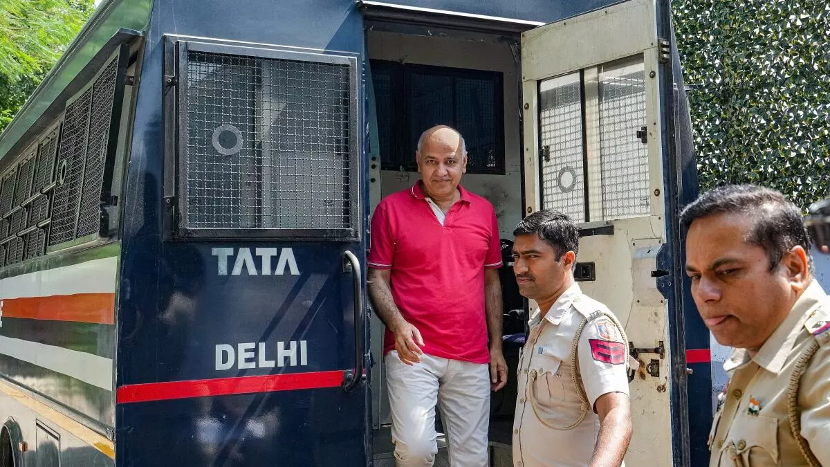 Manish Sisodia arrives home from Tihar Jail to meet ailing wife