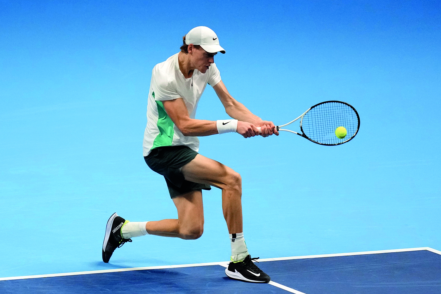 Home favorite Sinner records his 1st win over top-ranked Djokovic