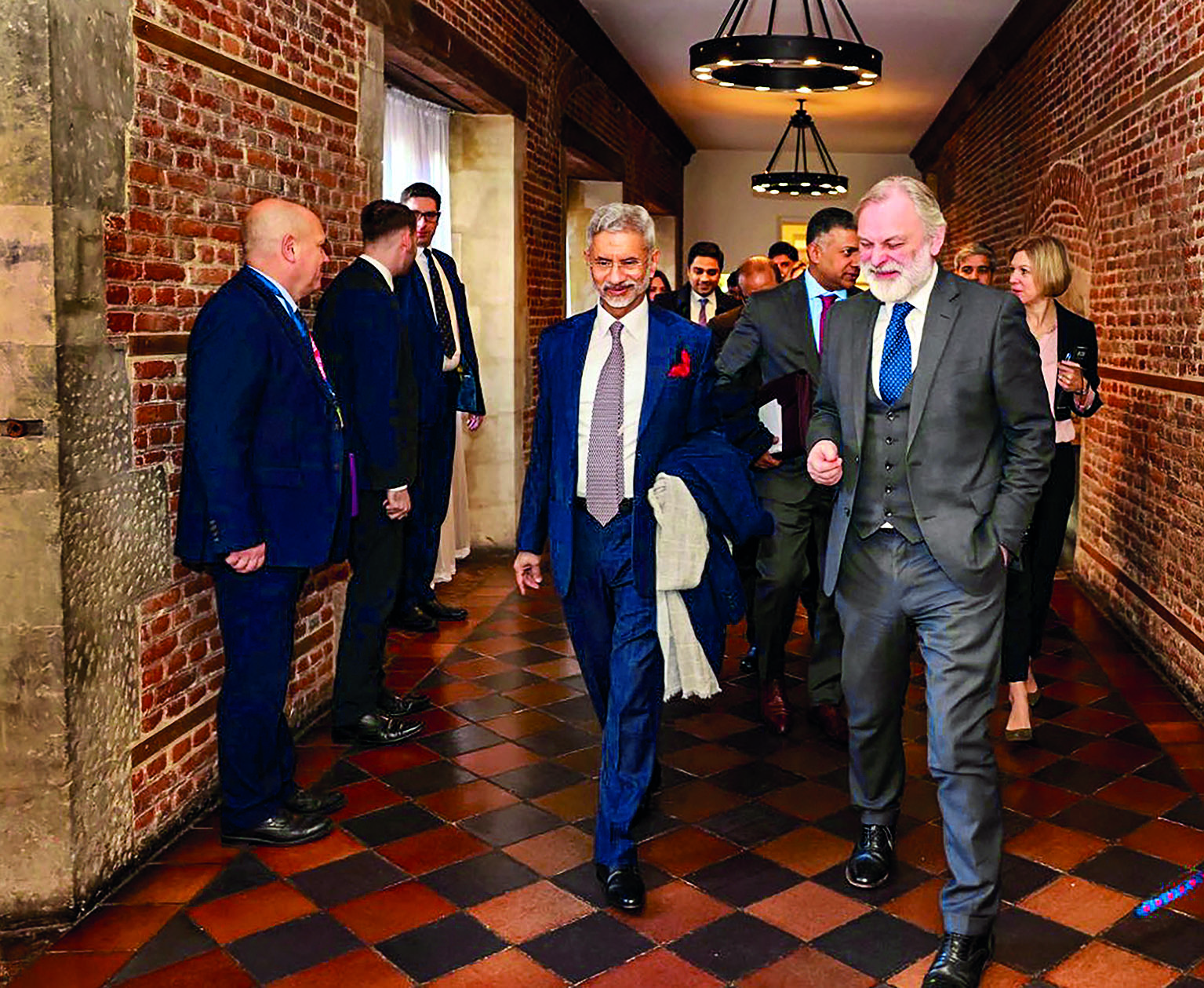 Jaishankar holds good discussion with British NSA Barrow