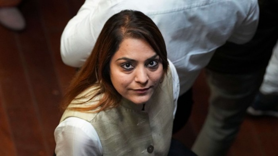 Delhi mayor pulls up pvt firm over not picking garbage in MCDs West Zone, gives 2-day ultimatum