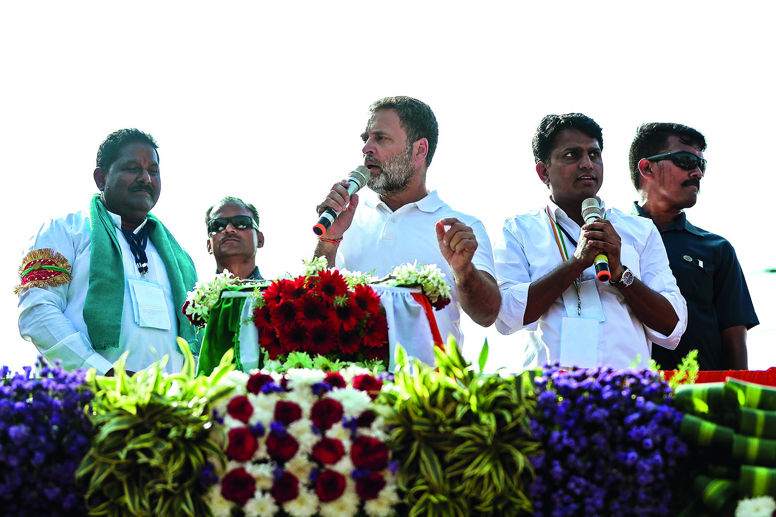 T’gana to witness Cong ‘toofan’, says Rahul; next aim to ‘dislodge Modi govt’ at Centre