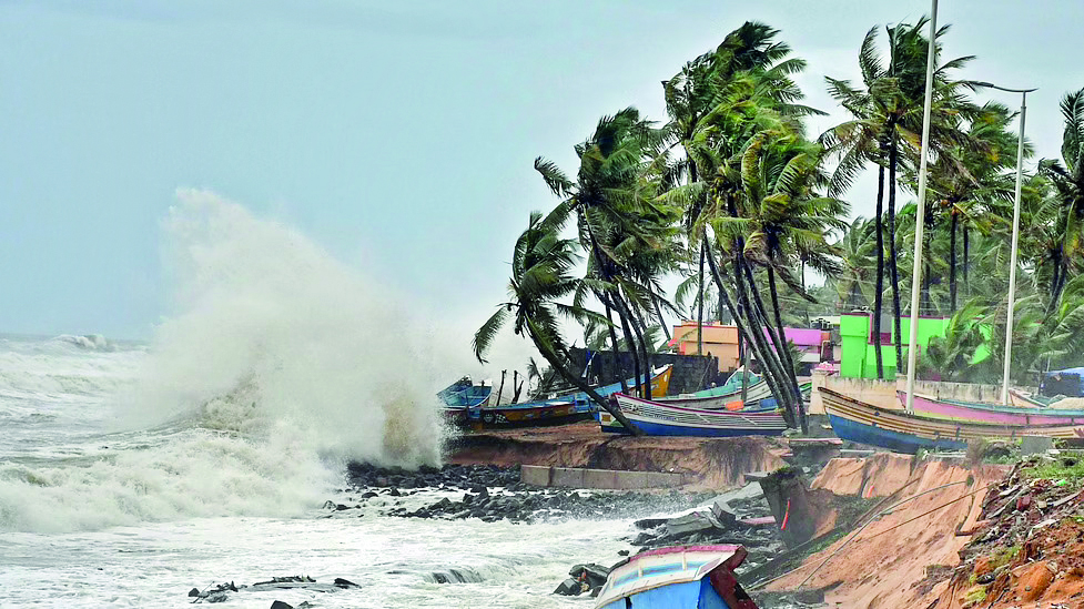 Cyclone ‘Midhili’ spares Bengal, moves towards Bangladesh