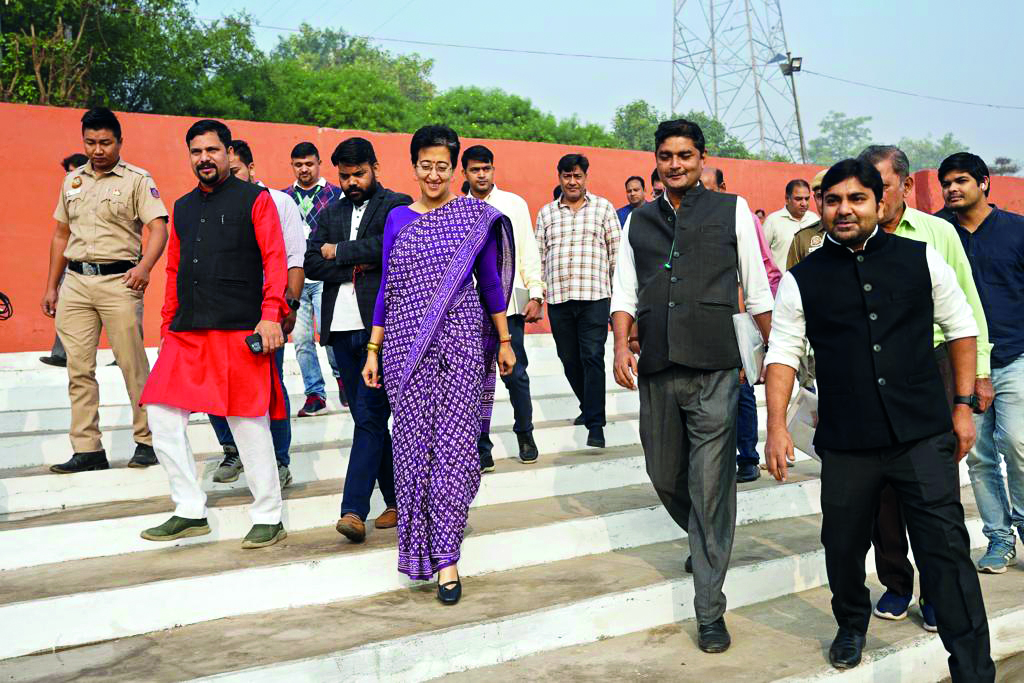 Atishi visits ITO ghats; govt declares Chhath a ‘dry day’