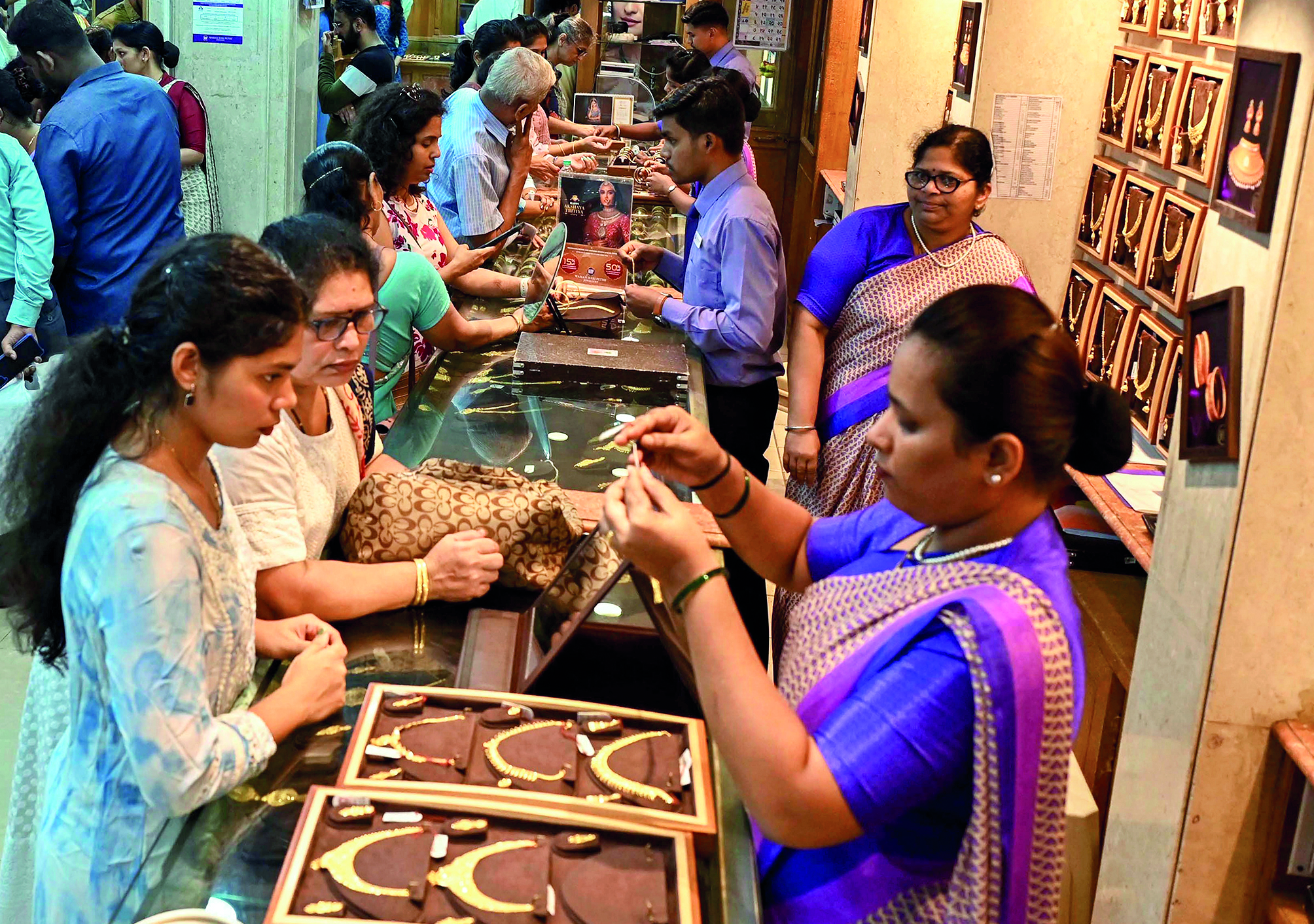 India’s gem, jewellery exports decline 11.49% to Rs 22,873 cr in Oct