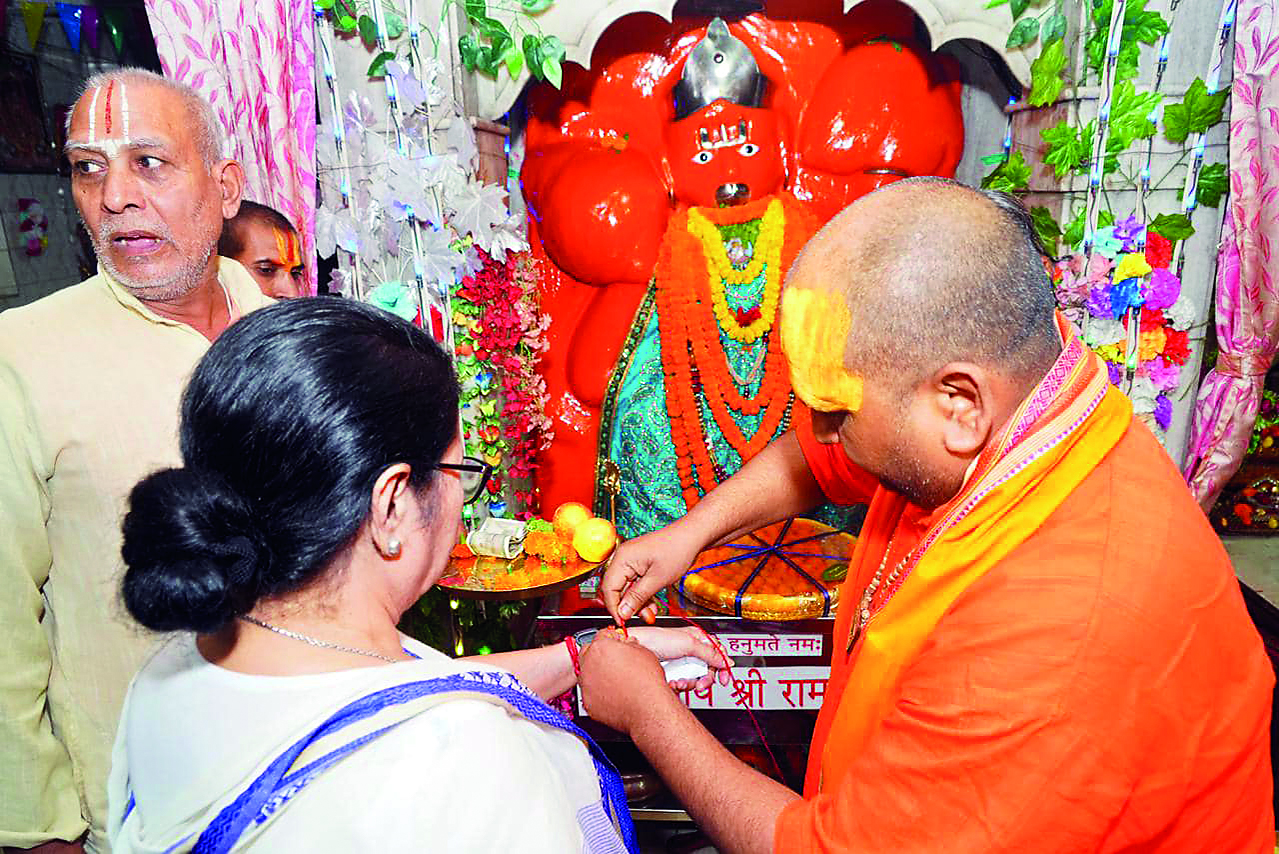 Mamata inaugurates Chhath Pujas in city and districts