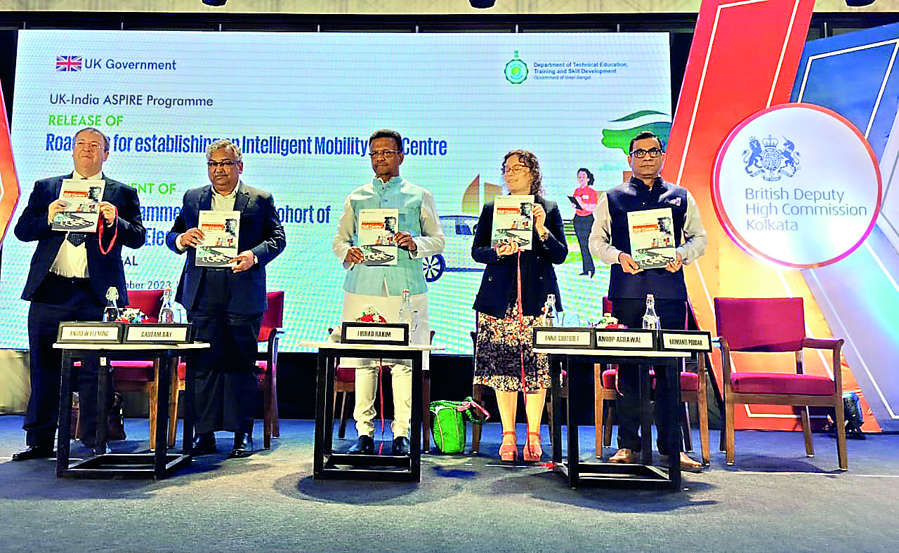 ‘State open to investments in e-bus manufacturing, charging stations’