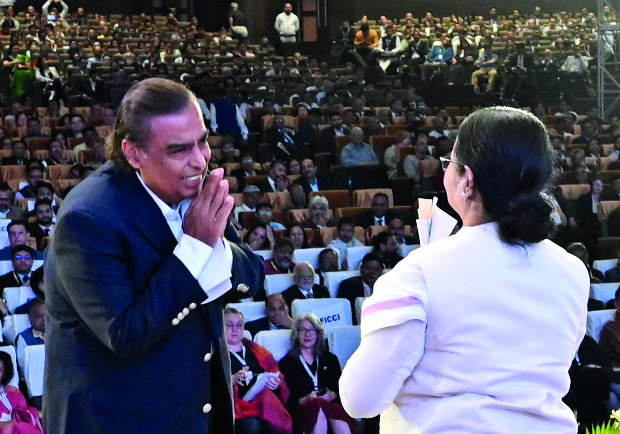 Ambani promises Rs 20K cr more investment in Bengal in next 3 years Ambani promises Rs 20K cr more investment in Bengal in next 3 years