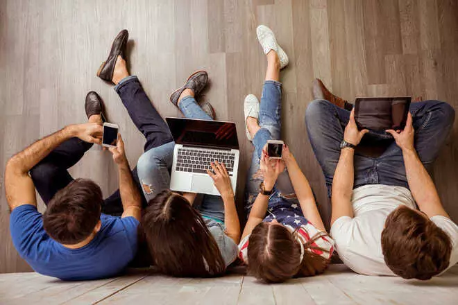 Research links excessive screen use to reduced higher-level thinking