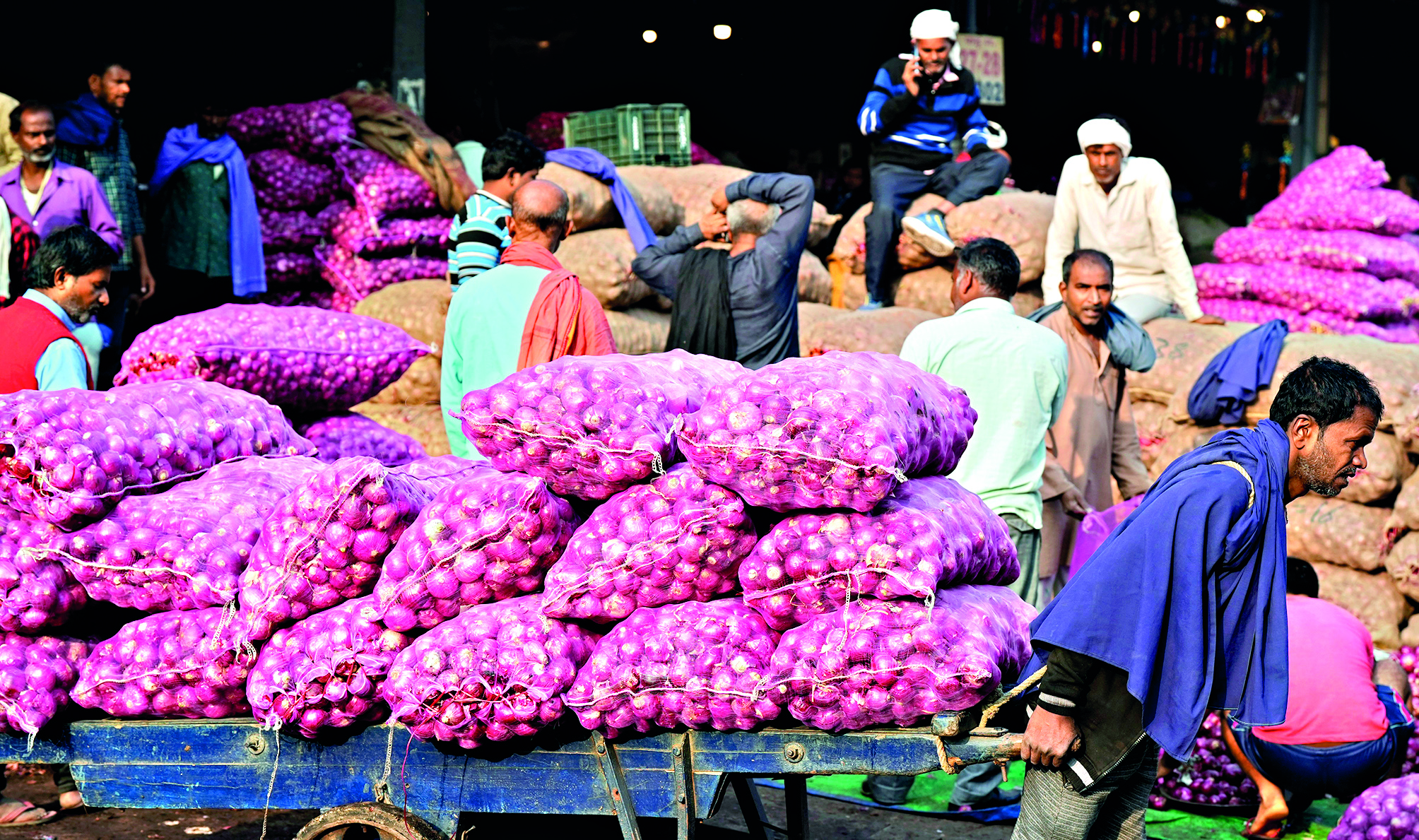 Centre allows export of certain onion consignments till Nov 30