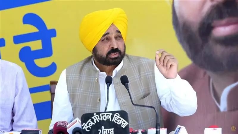 Punjab: Government calls protesting farmer leaders for meeting with CM Bhagwant Mann