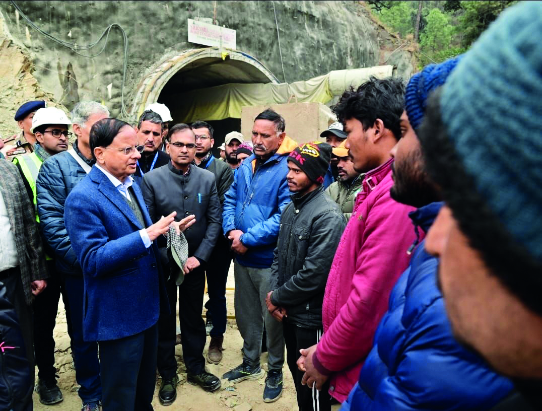 Principal Secretary to PM visits Silkyara tunnel site in U’khand Principal Secretary to PM visits Silkyara tunnel site in U’khand