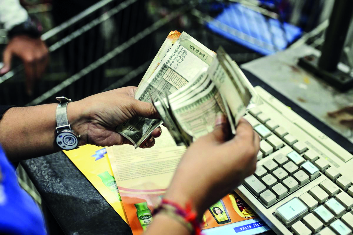 FPIs debt investments hit 2-year high at `12,400 cr in November