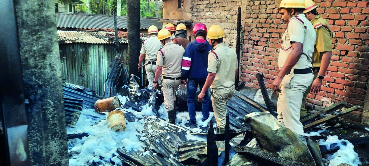 Siliguri: 3 shops damaged in fire