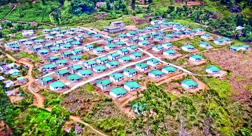 India to build 10,000 houses in Sri Lanka’s tea plantation areas India to build 10,000 houses in Sri Lanka’s tea plantation areas