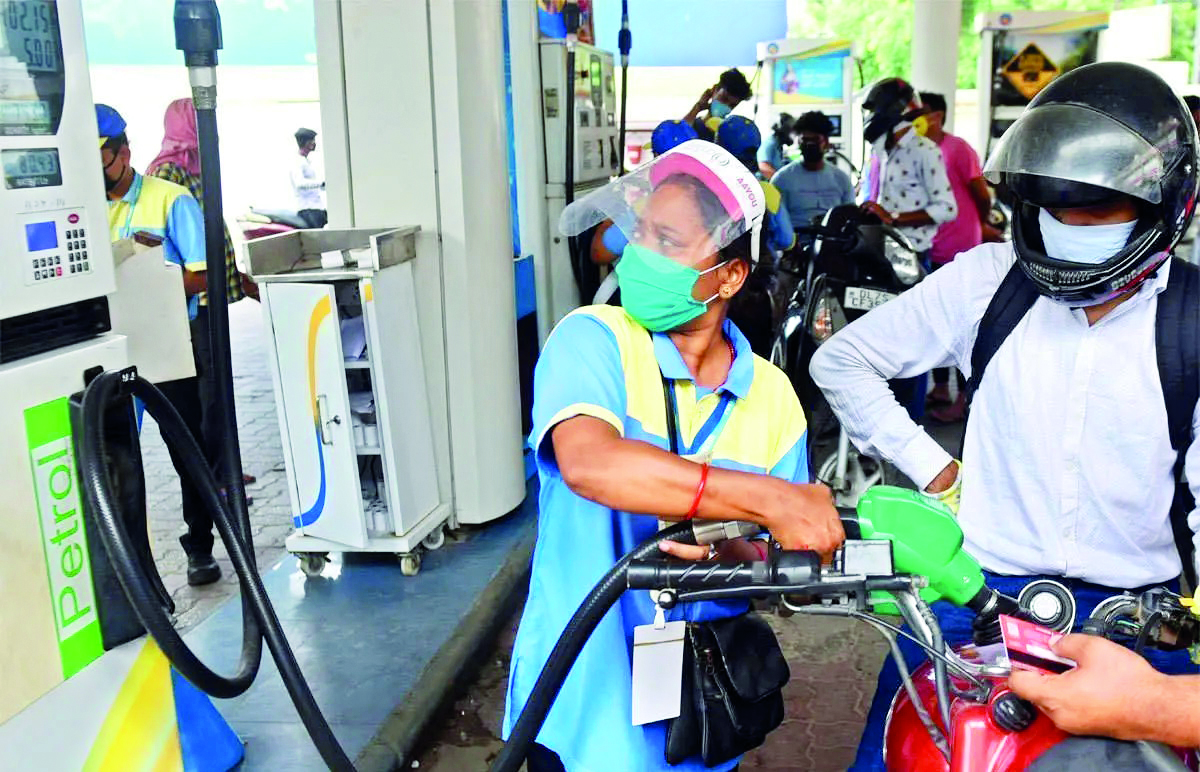 Fuel price revision only when oil price stabilises below $80 Fuel price revision only when oil price stabilises below $80