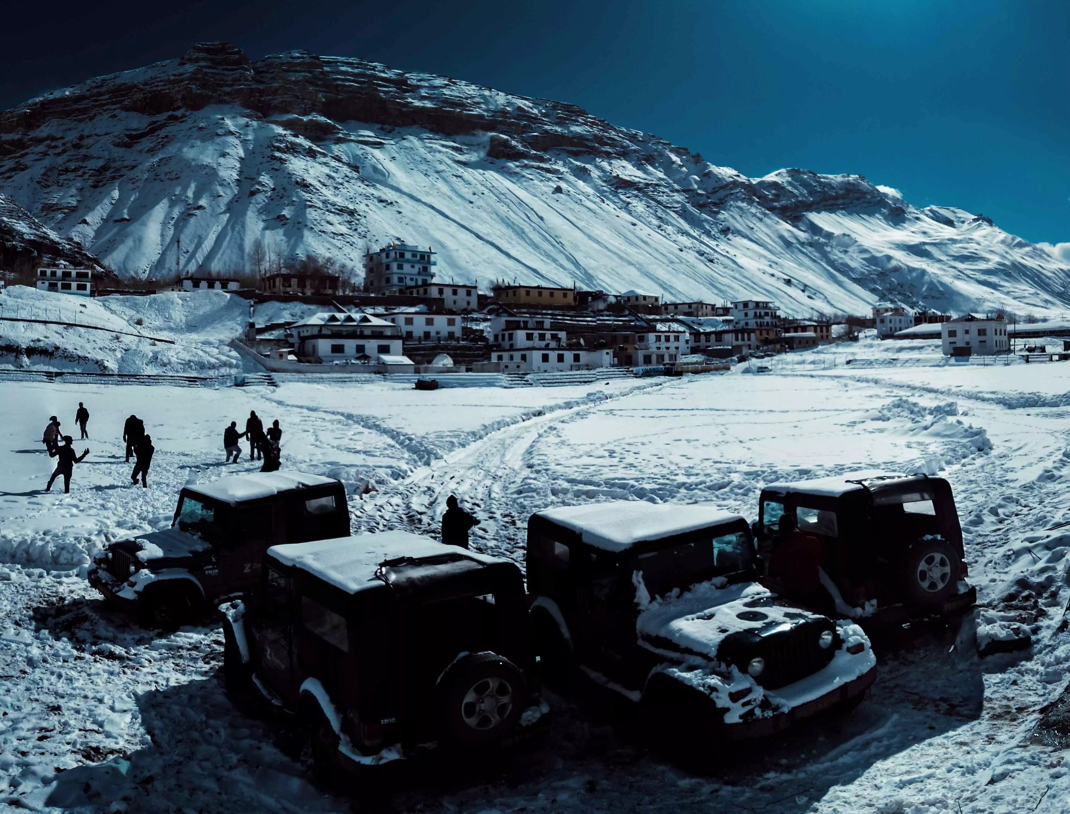 Thawing glaciers Thawing glaciers
