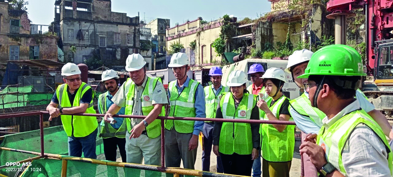 Japan International Cooperation Agency team inspects tunnel Japan International Cooperation Agency team inspects tunnel