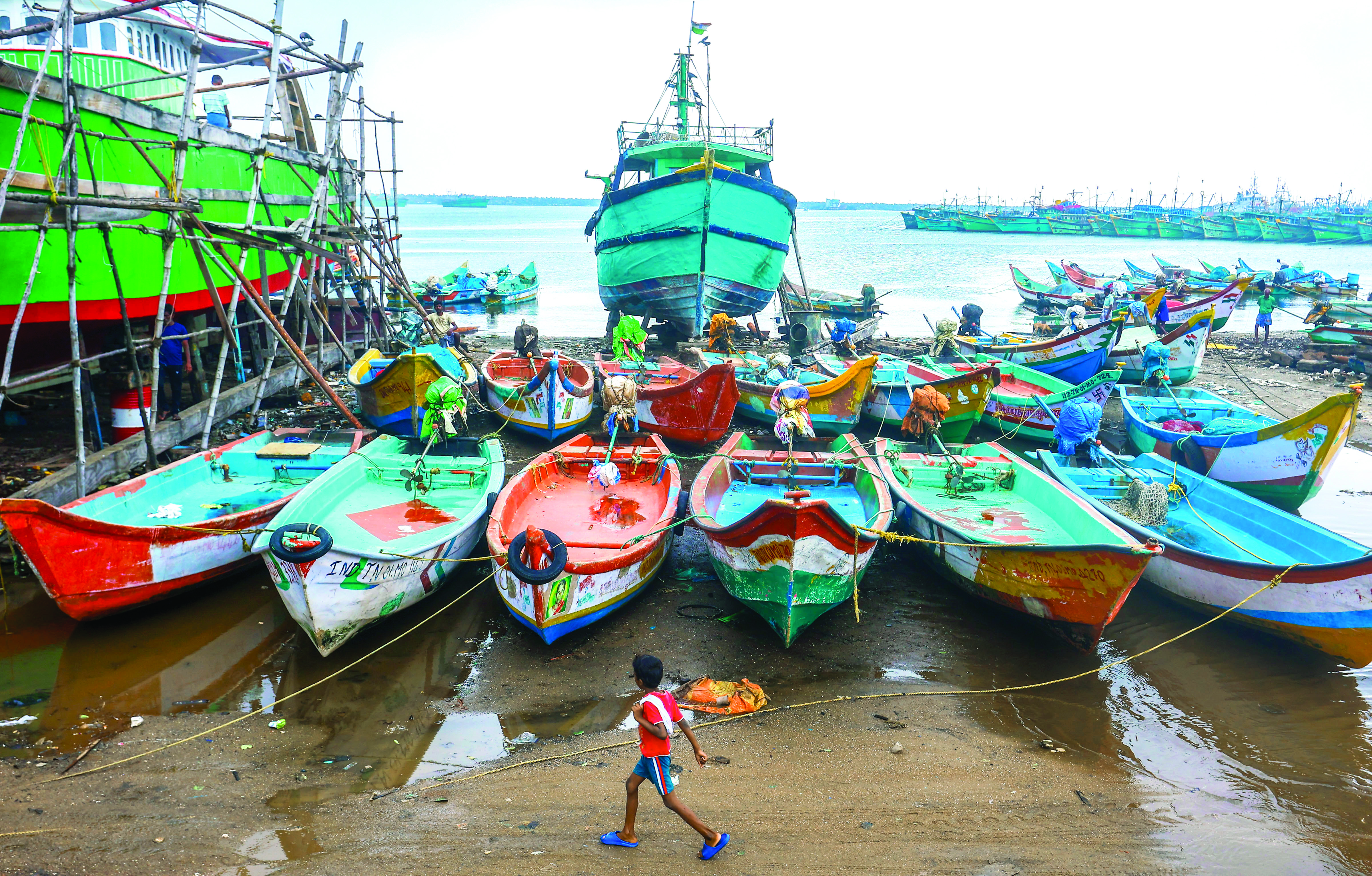 Depression to intensify into cyclone, cross Andhra coast on Monday: IMD