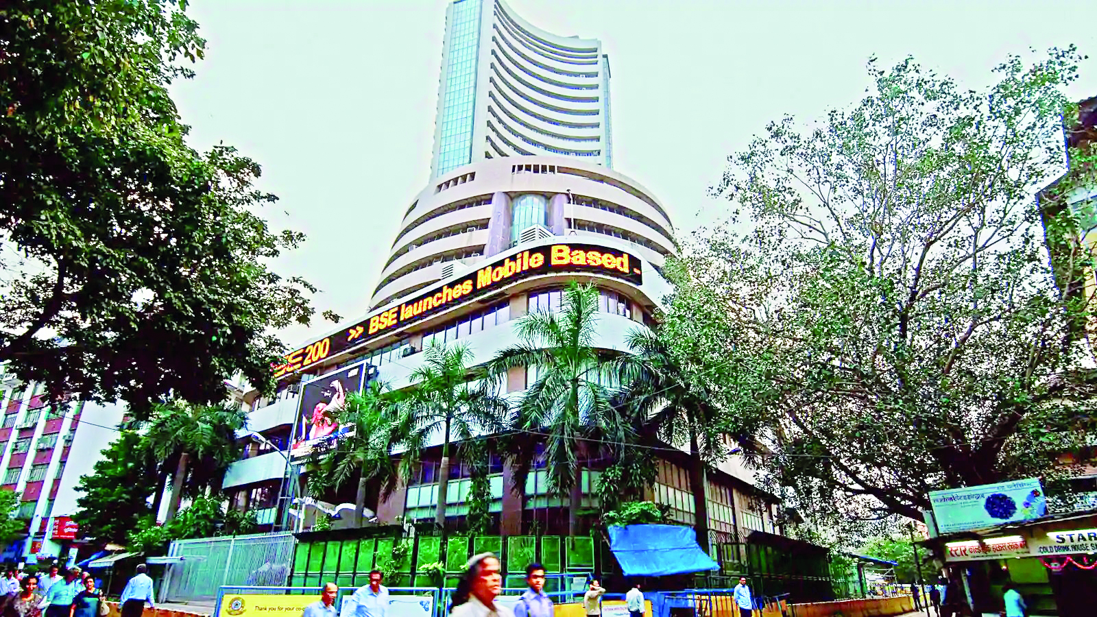 Market valuation of BSE-listed companies’ touches record high of `343.48 lakh crore