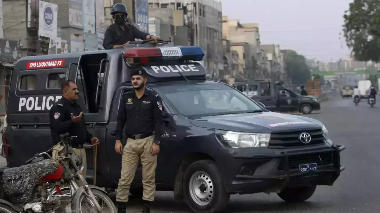 Many injured in blast in Pakistans restive Khyber Pakhtunkhwa province