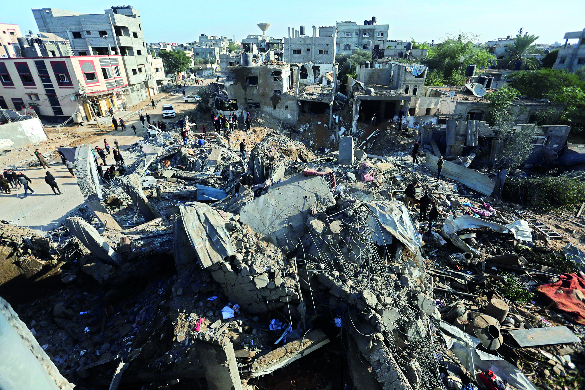 Israel strikes in and around Gaza’s second largest city Israel strikes in and around Gaza’s second largest city