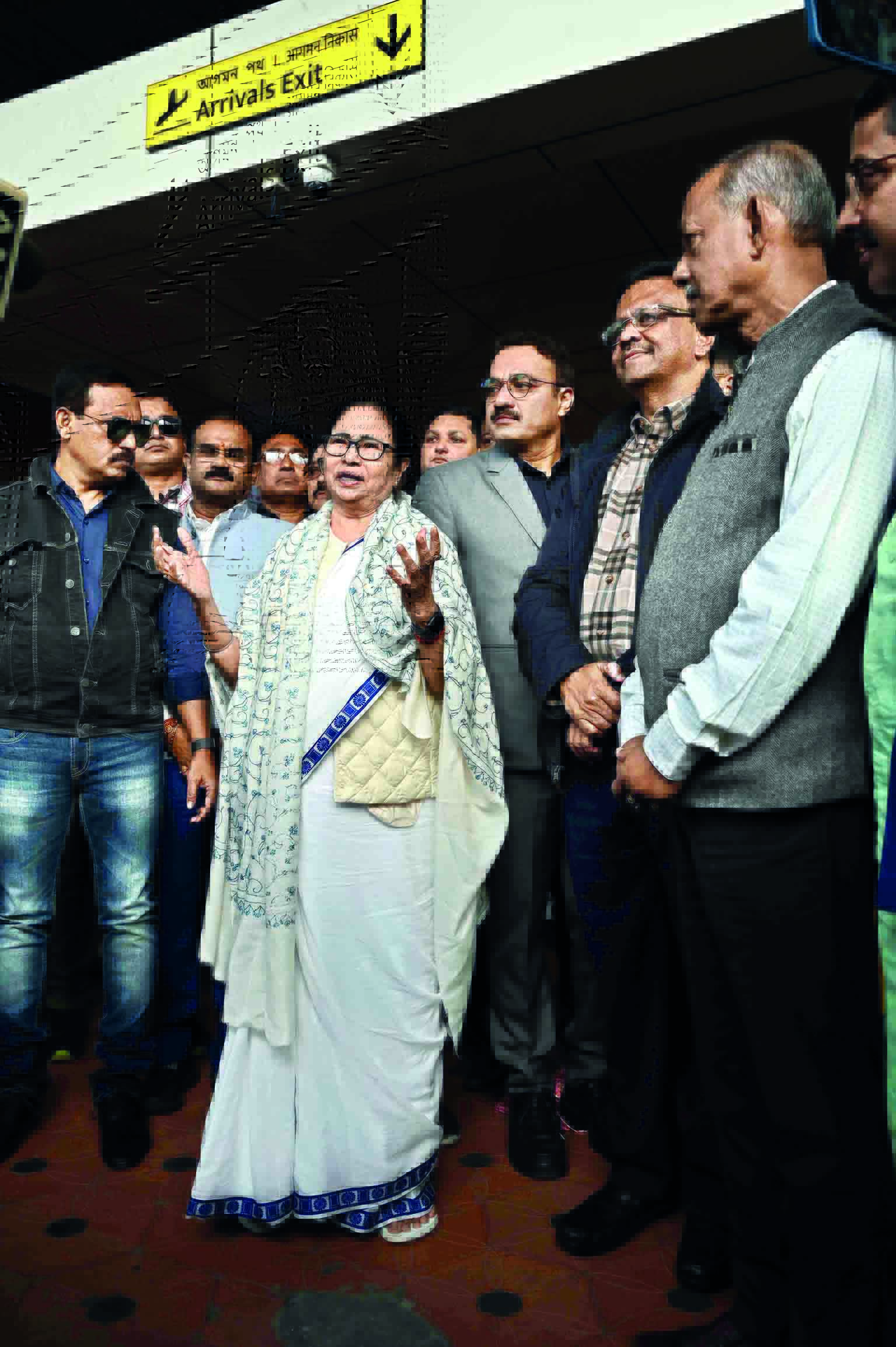 BJP makes false promises before polls: Mamata