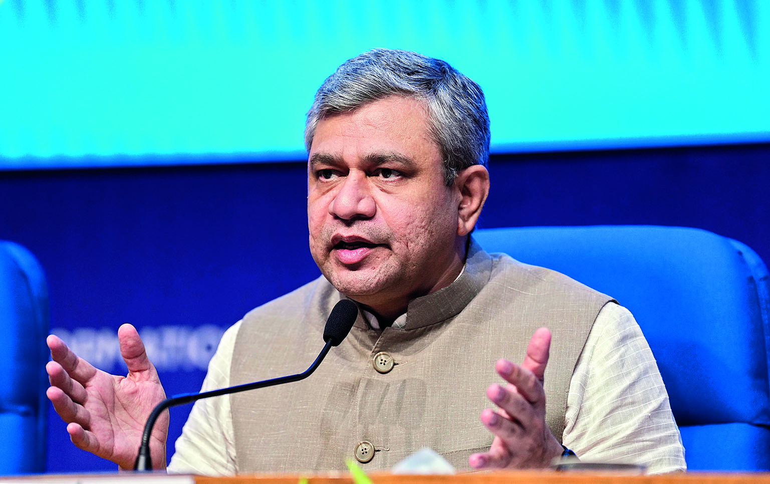 Make-in-India programme drives growth in manufacturing-based exports, says Vaishnaw