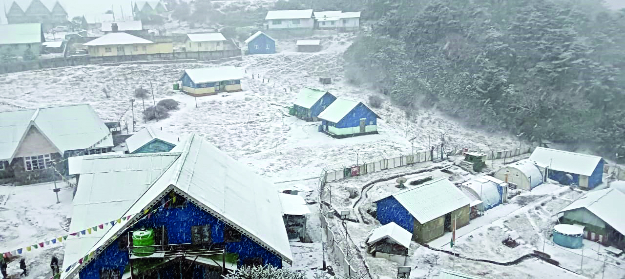 Sandakphu, highest point of Bengal, sees 1st snowfall of the season Sandakphu, highest point of Bengal, sees 1st snowfall of the season
