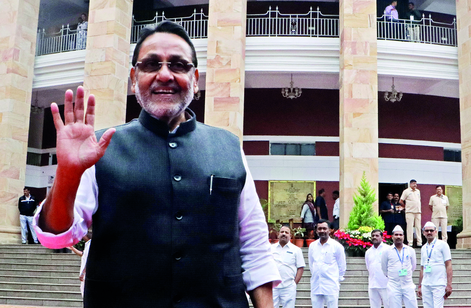 Oppn corners govt as Nawab Malik attends session; Fadnavis opposes his induction in ruling alliance Oppn corners govt as Nawab Malik attends session; Fadnavis opposes his induction in ruling alliance
