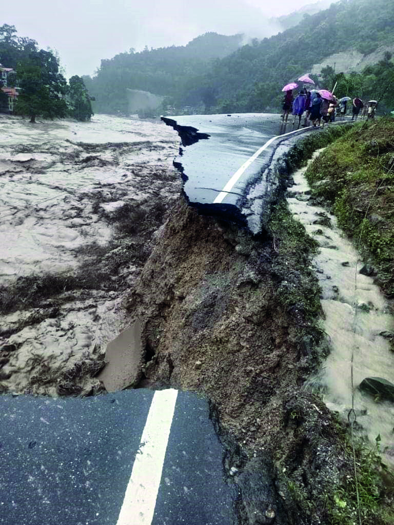 NH 10 opens for trucks & tankers from Monday NH 10 opens for trucks & tankers from Monday