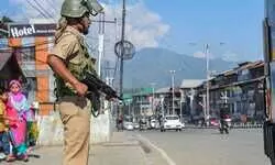 Kashmir issue should be resolved through dialogue between India and Pakistan: China