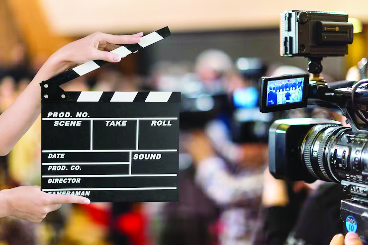 Unsung architects of onscreen dreams Unsung architects of onscreen dreams