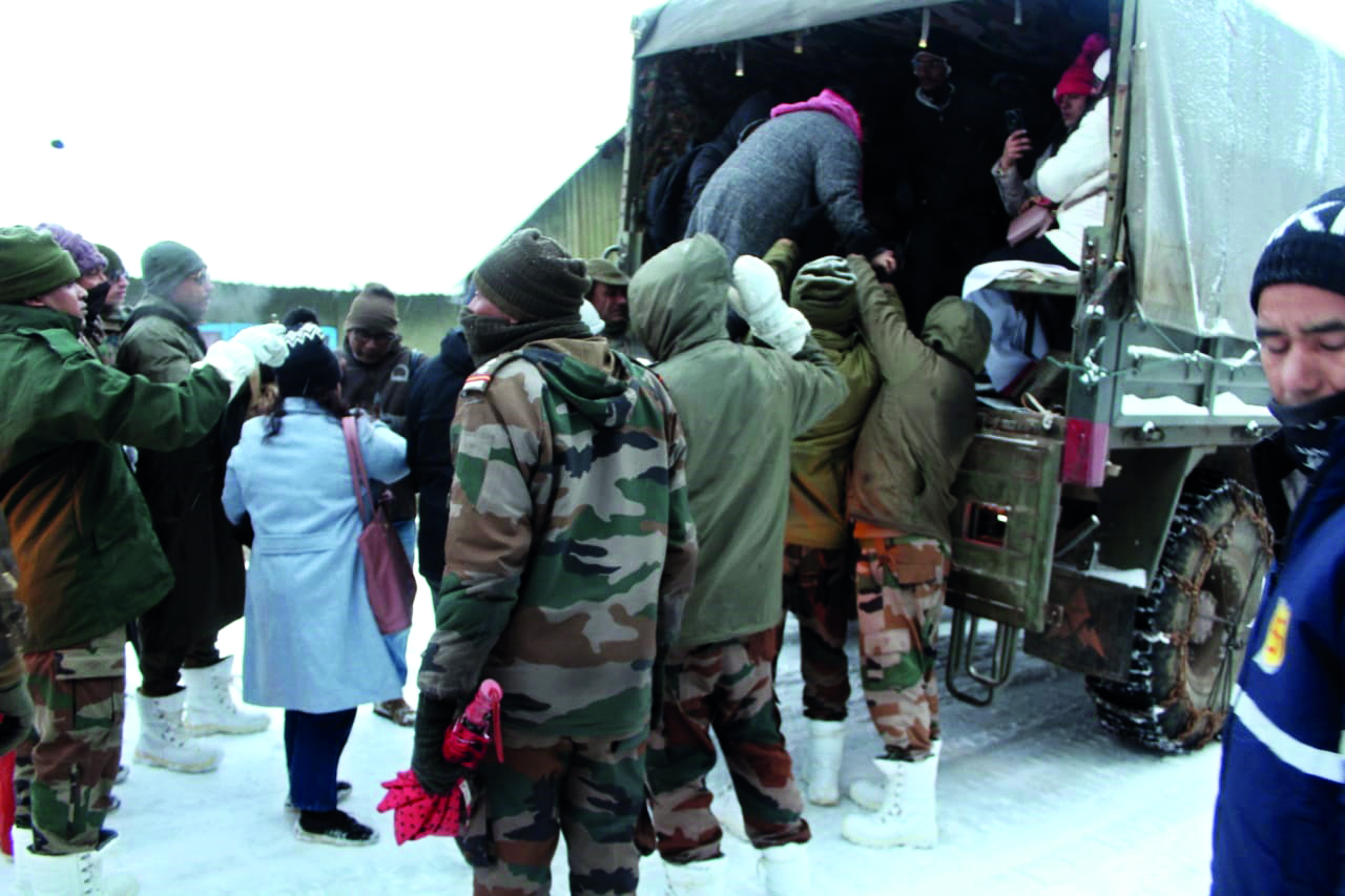 Indian Army rescues about 1217 stranded tourists in Sikkim