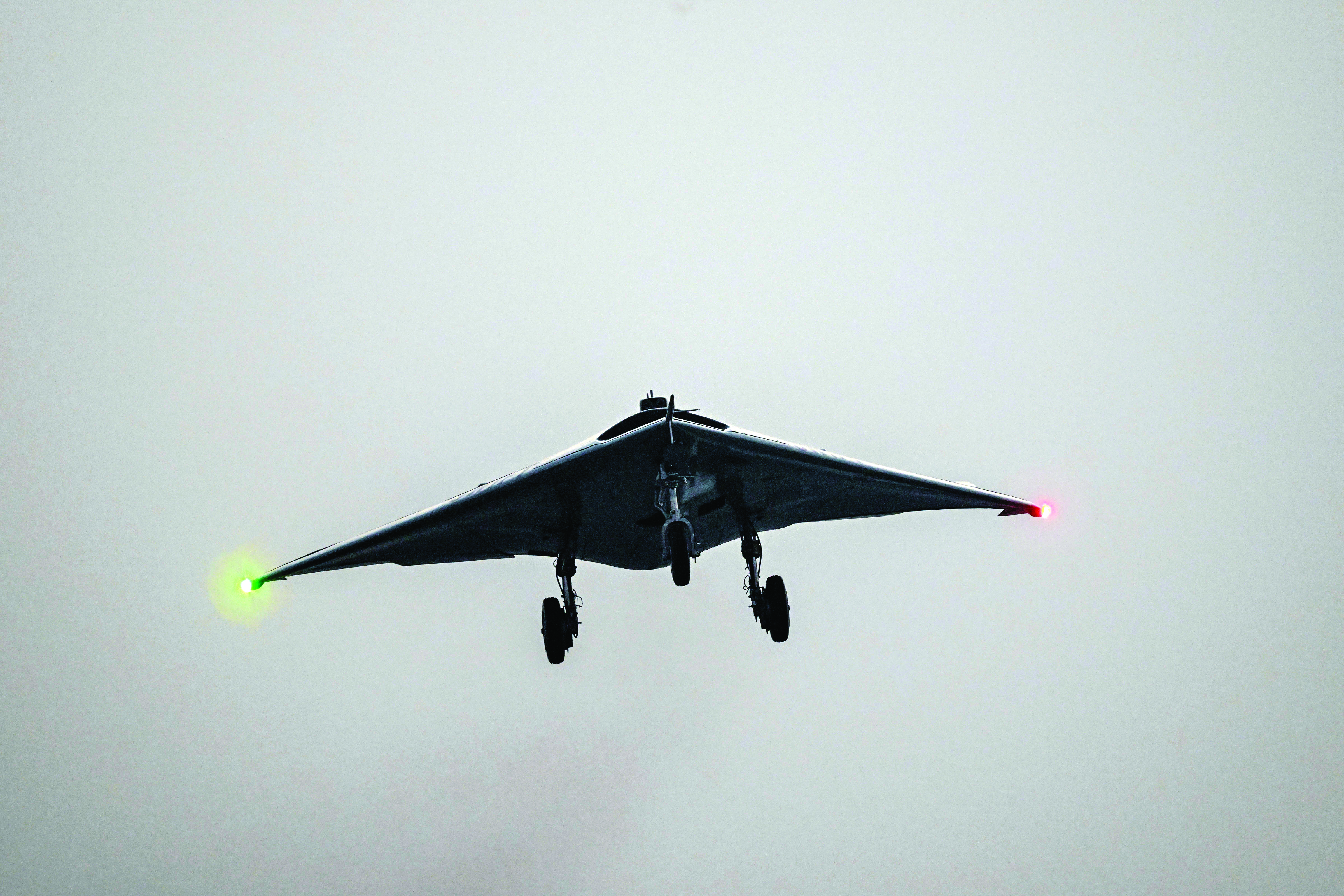 India flight tests indigenous high-speed flying-wing UAV India flight tests indigenous high-speed flying-wing UAV