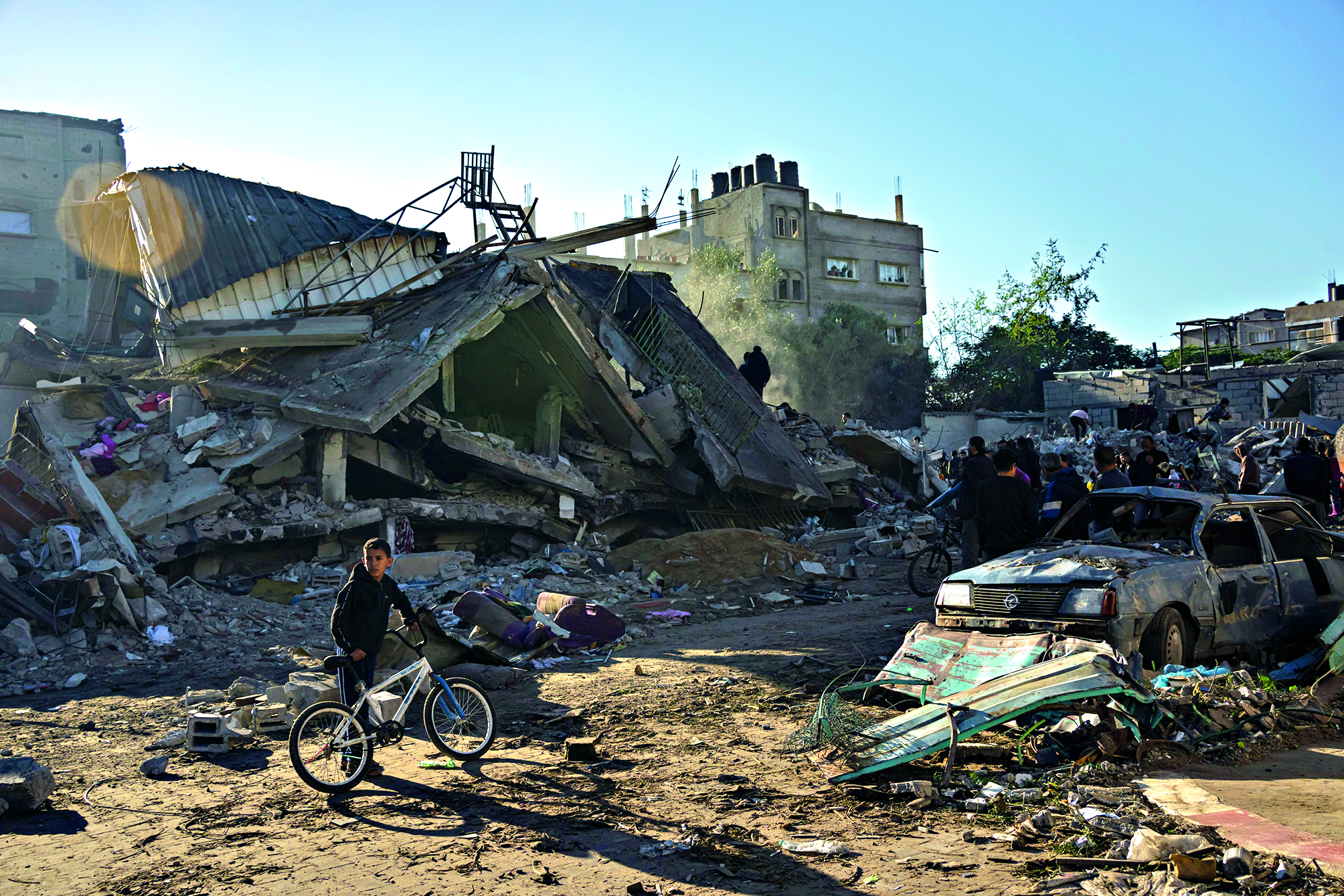 Israel presses Gaza assault as top United States official visits