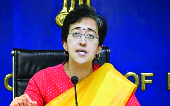 Repair all potholes by Dec 31: PWD Minister Atishi to dept officials
