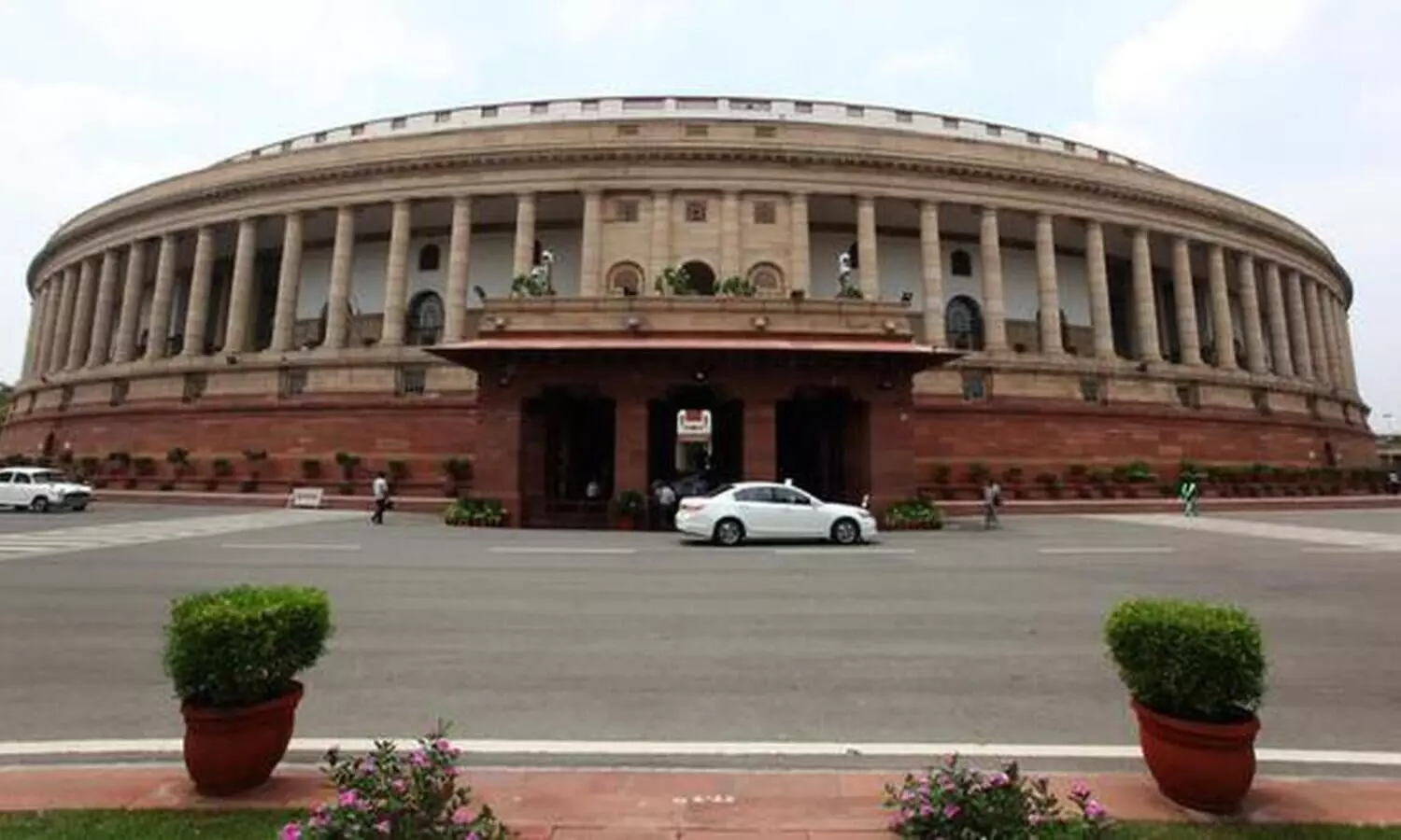 27 queries by suspended MPs gets deleted from Lok Sabha question list