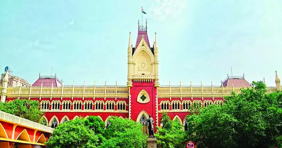 Calcutta High Court Bar Association says will not attend judges court for mistreatment of lawyer Calcutta High Court Bar Association says will not attend judges court for mistreatment of lawyer