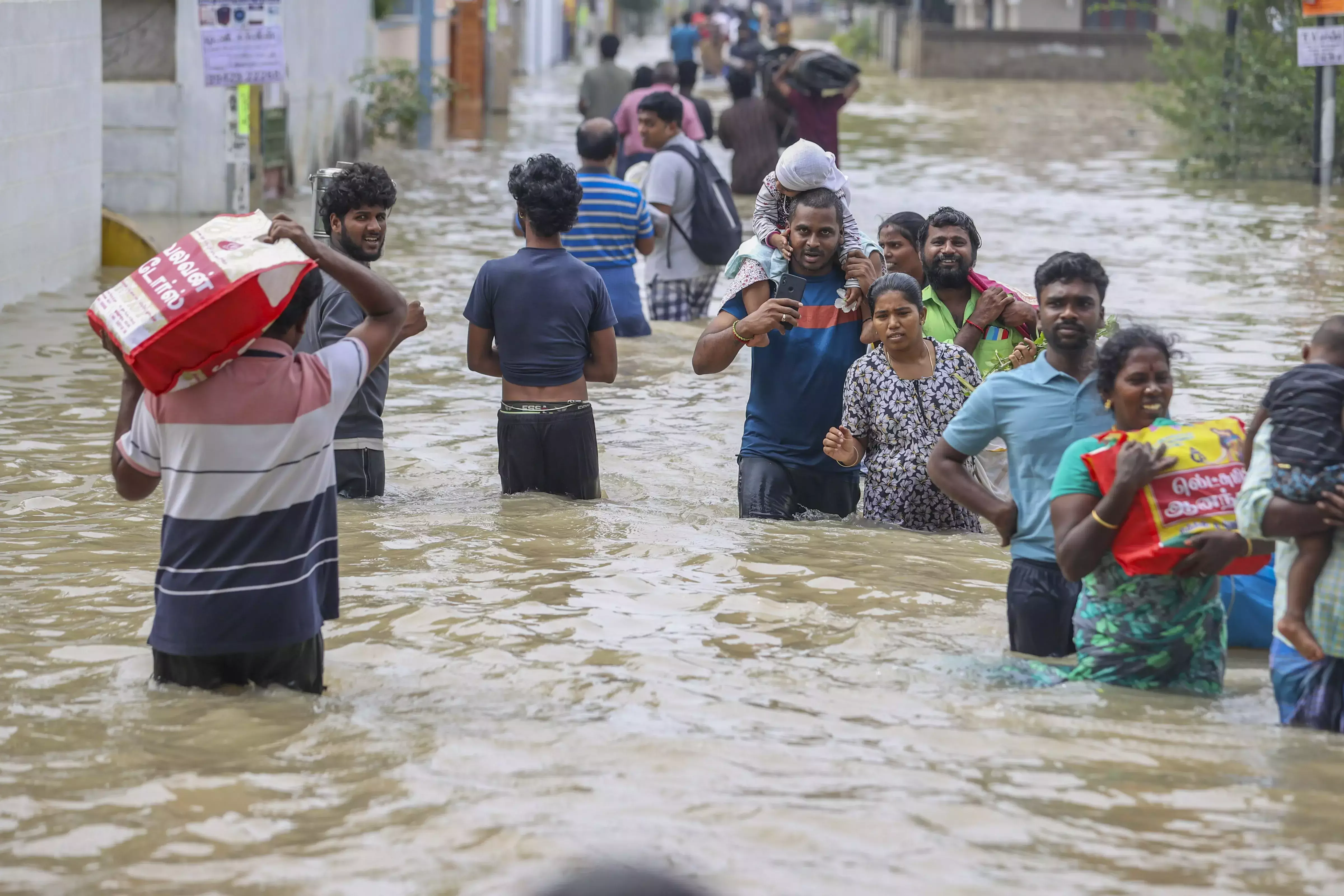 Tamil Nadu: Central team likely to visit rain-hit southern districts Tamil Nadu: Central team likely to visit rain-hit southern districts