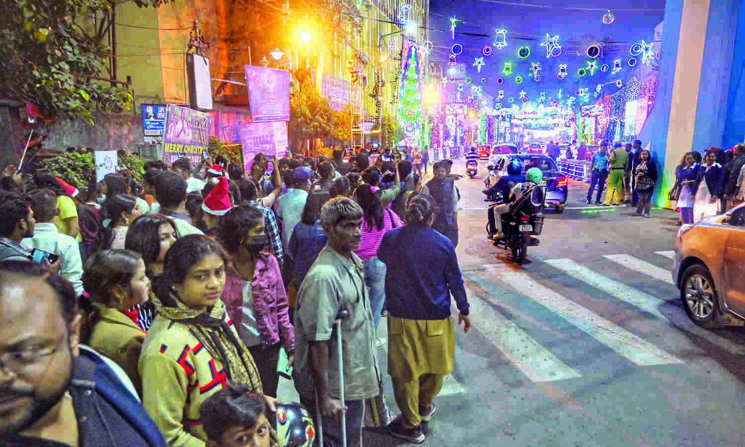 Kolkata Police imposes traffic curbs along 12 roads