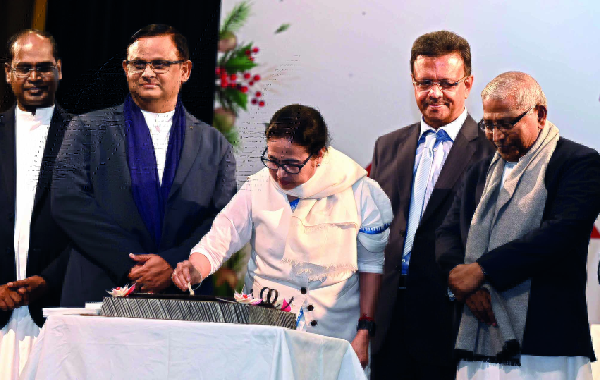 CM: Christmas celebrations reflect Bengal’s inclusiveness CM: Christmas celebrations reflect Bengal’s inclusiveness