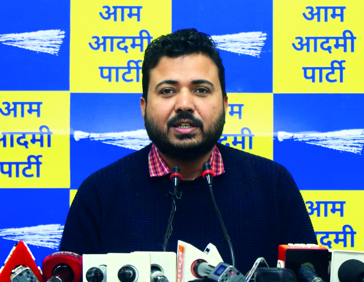 AAP lambasts BJP   over treatment meted out to the wrestlers