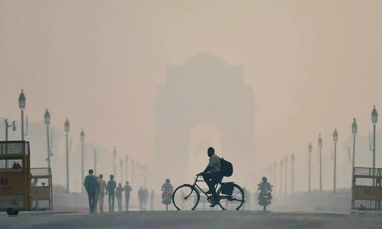 Air pollution: Delhi environment minister directs effective implementation of Stage-3 GRAP curbs