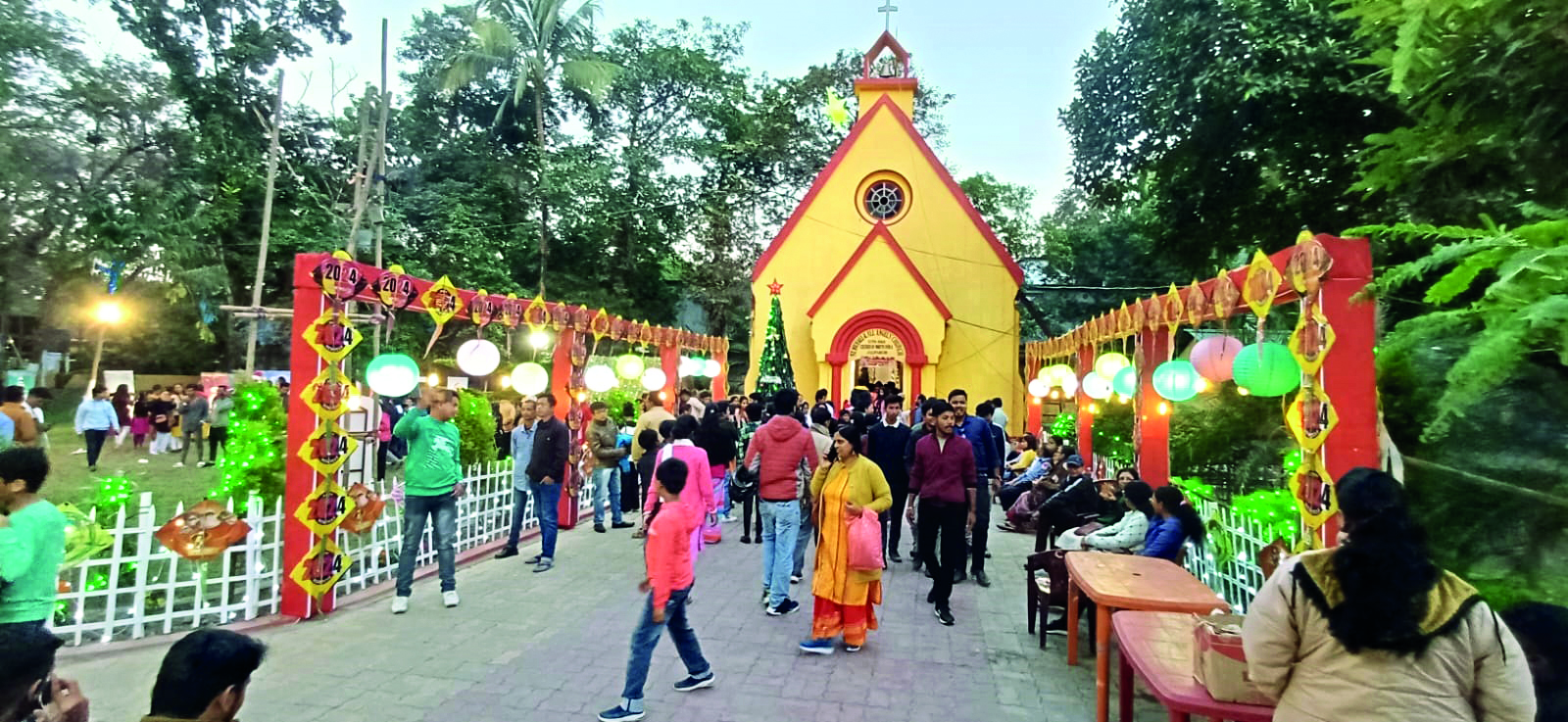 Streets of Jalpaiguri come alive with Christmas cheer