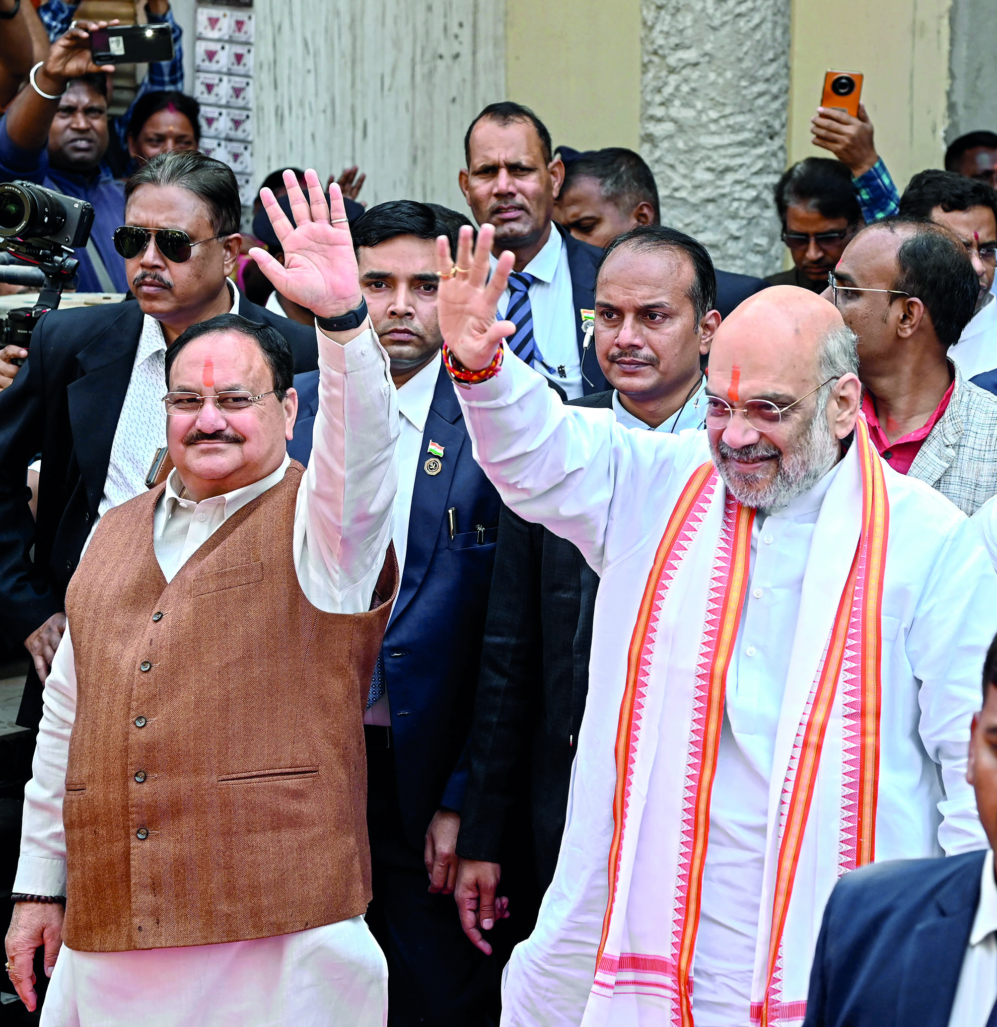 BJP forms fifteen-member election committee for Bengal