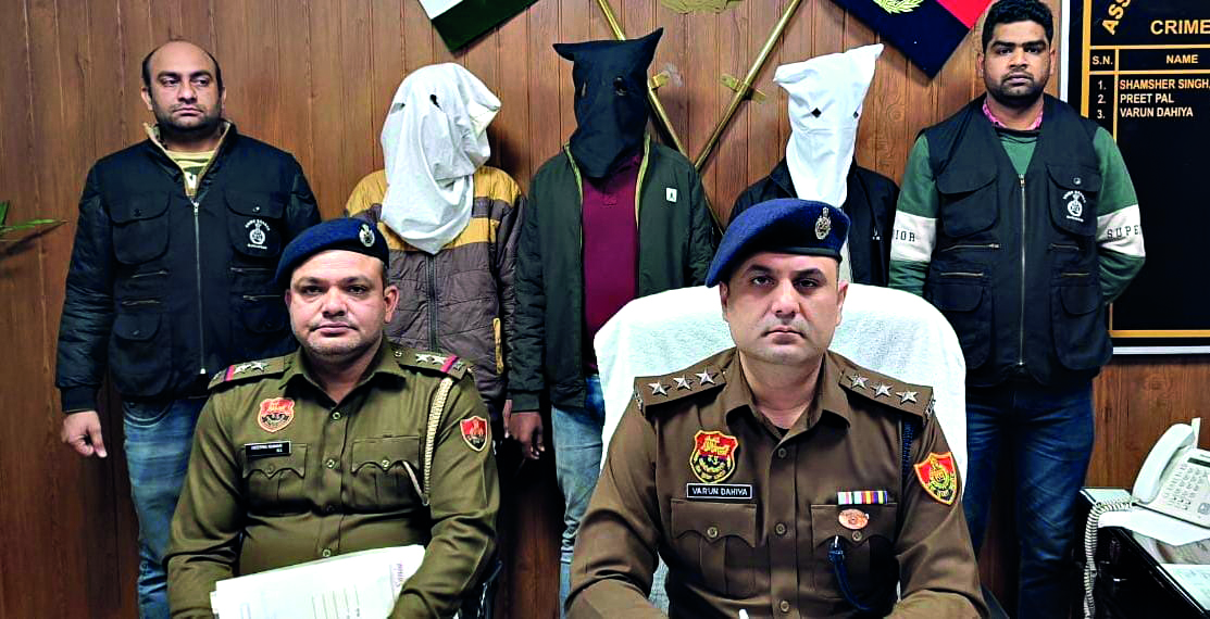 Police nab 3 in shared cab robbery Police nab 3 in shared cab robbery