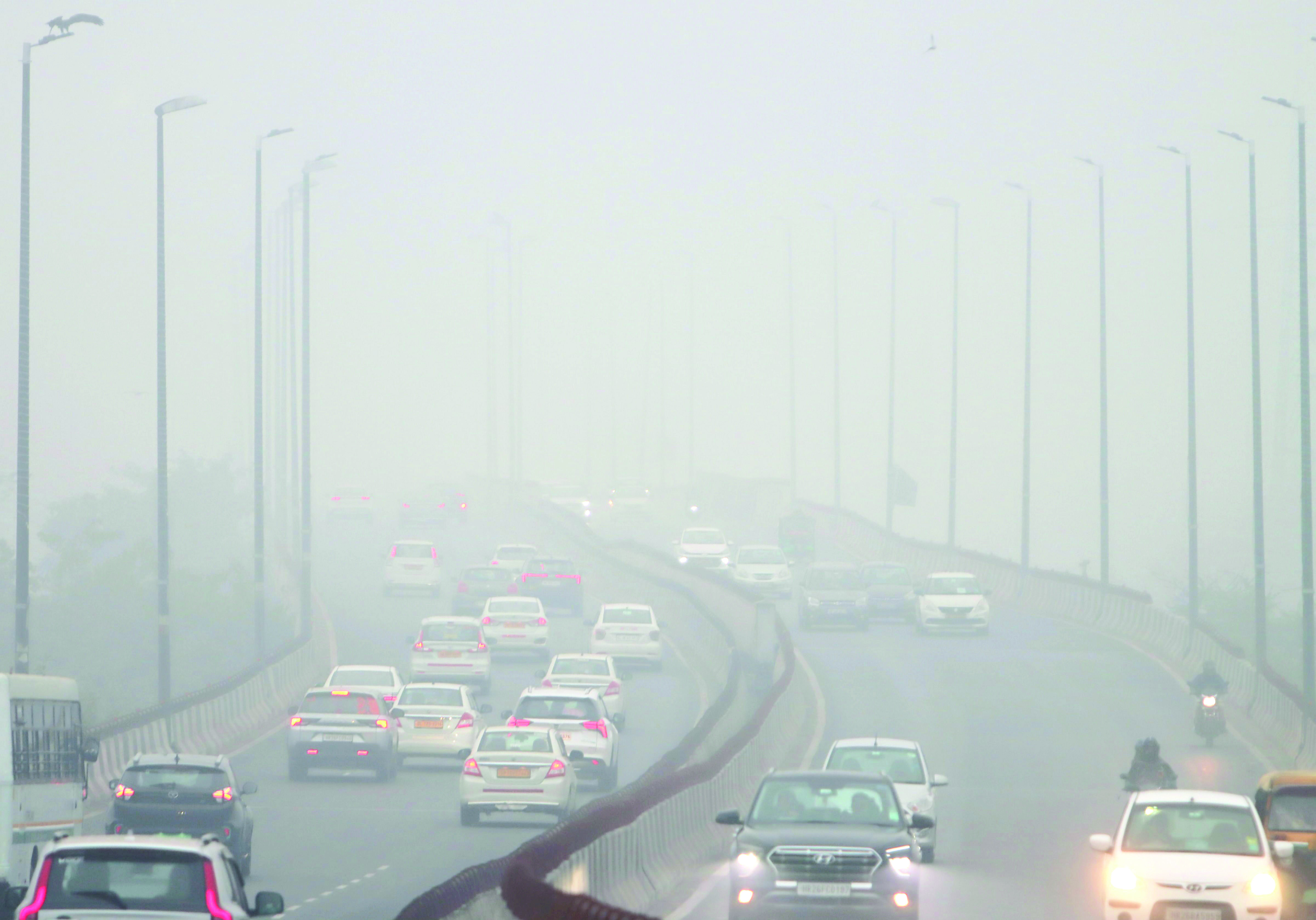 Moderate to dense fog in parts of Delhi, train services hit