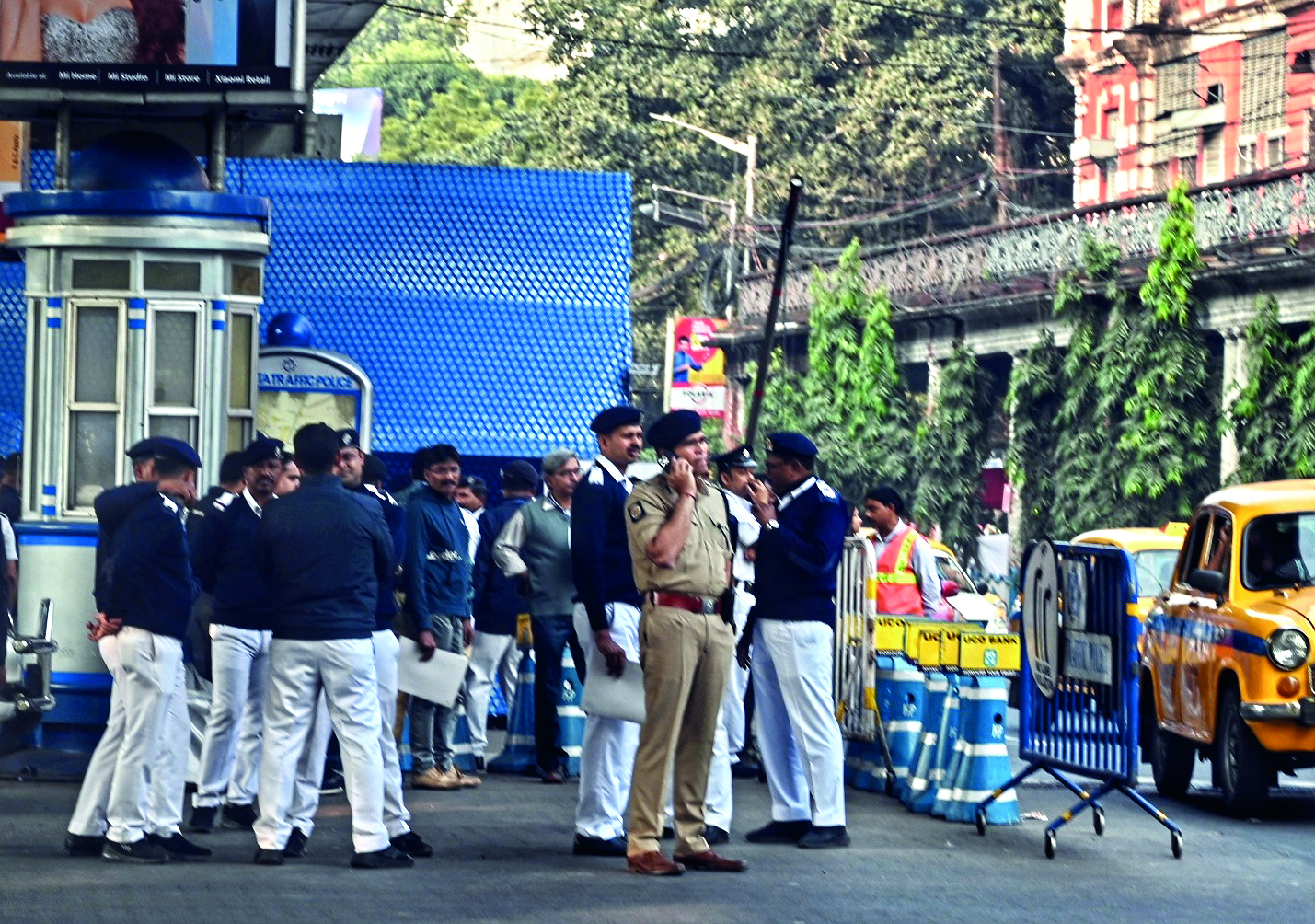 At least 300 people held, 828 prosecuted on Jan 1